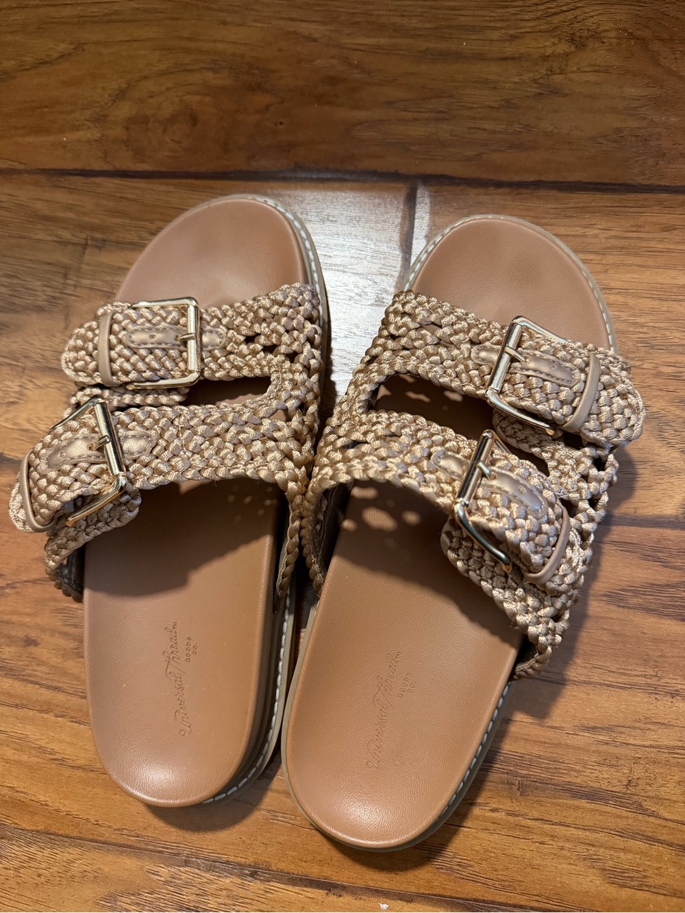 Universal thread sandals - Picture 1 of 2
